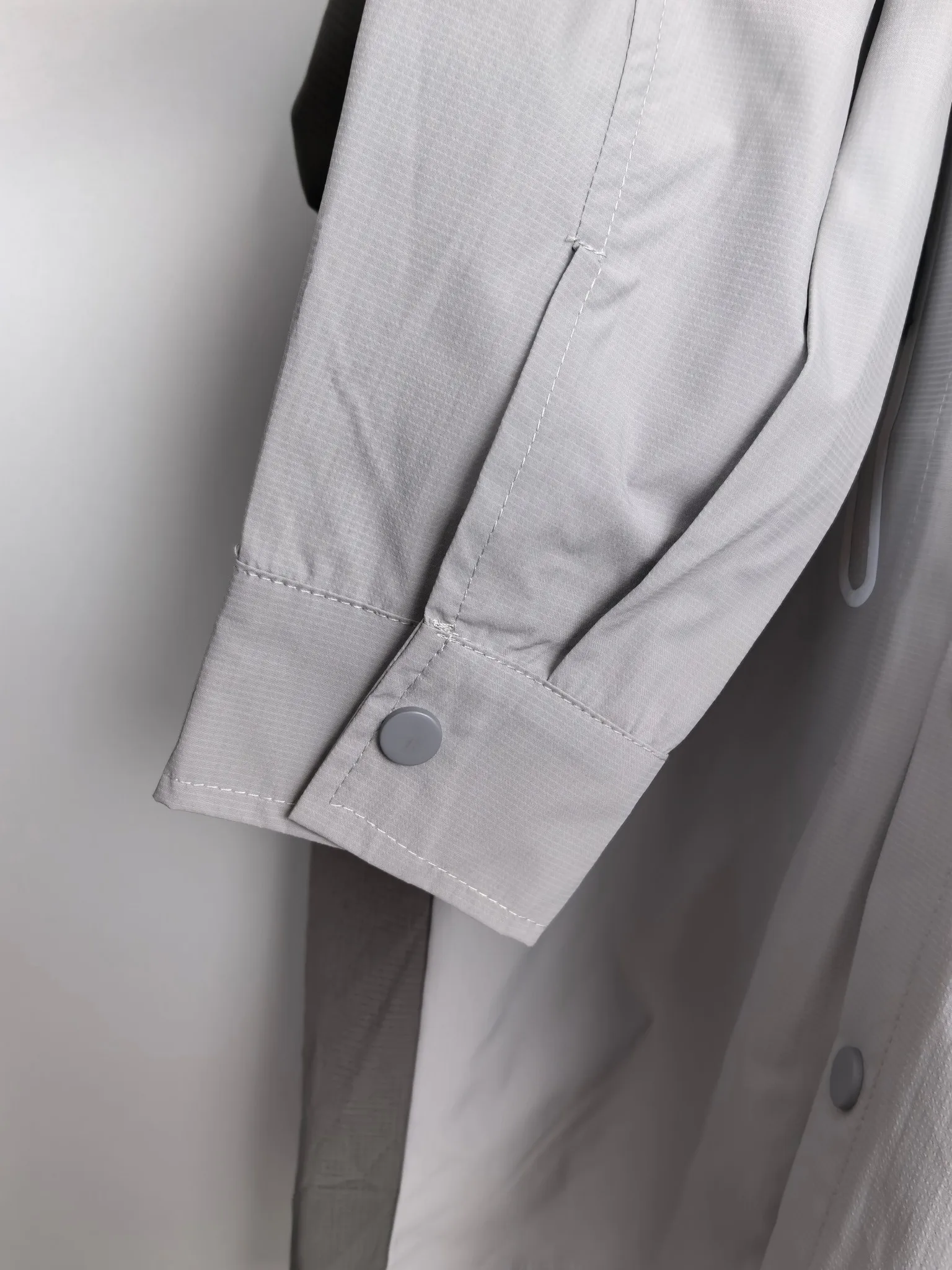 ARCTERYX 2025 Z 。 ， ， ， 、 、Breathable、 ， ， 。 Breathable ， ， 。 ， ， New Arrival ， ， 、 、 Breathable、 。 ， ， Versatile 。 ，Classic Versatile ， ， ！S—2XL